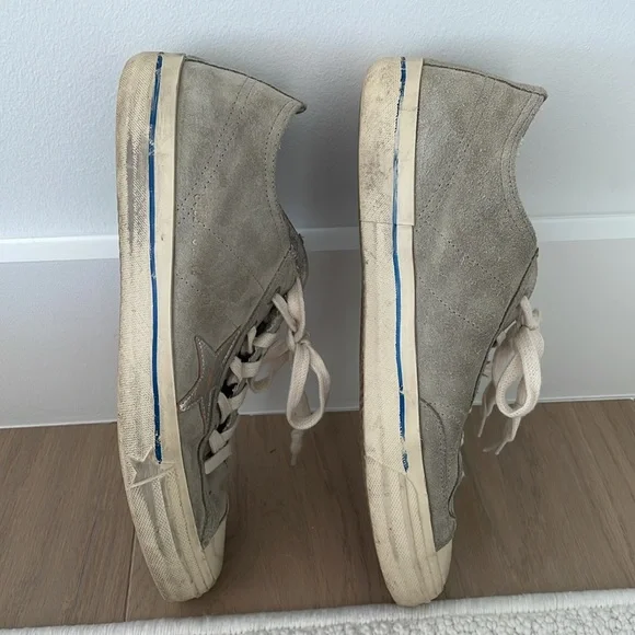 Golden Goose deluxe brand V-Star Lace-up sneakerss